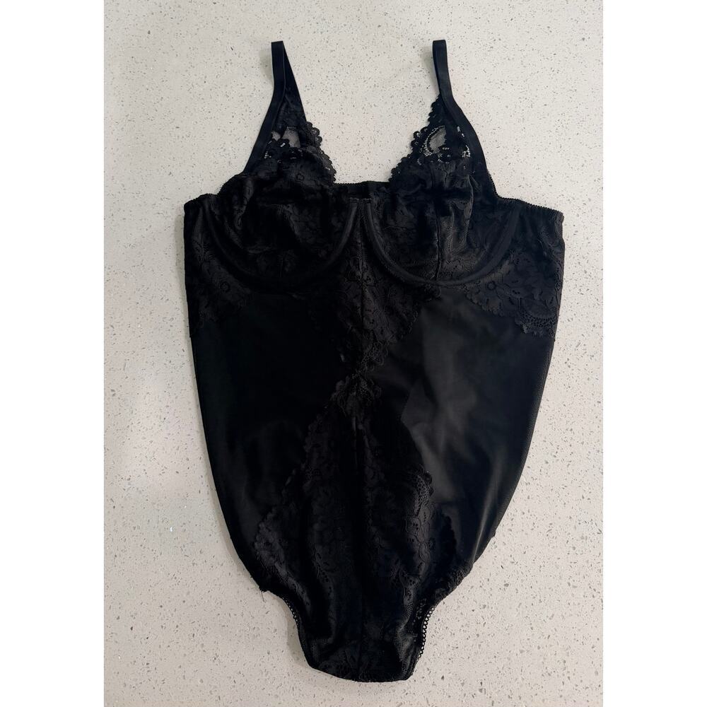 Torrid Lace Piece Bodysuit Size 2XL